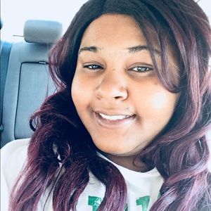 Meet your Posher, Tiara